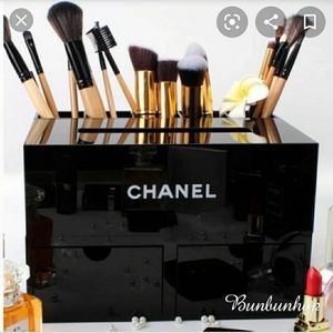 Chanel cosmetics organizer
